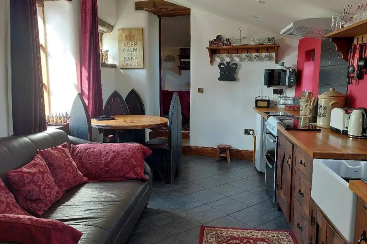Peak District Cottage Set In 5 Acres Near Buxton Buxton  Buitenkant foto